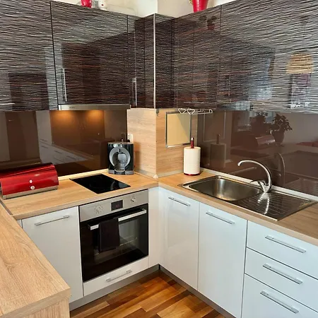 Apartmán Sunny & Comfort Next To Tech Park For 4 Guests *
