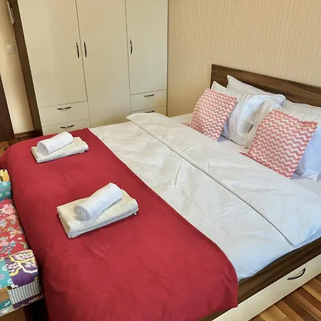 Апартамент Sunny & Comfort Next To Tech Park For 4 Guests *