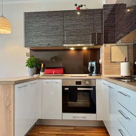 Sunny & Comfort Next To Tech Park For 4 Guests ソフィア