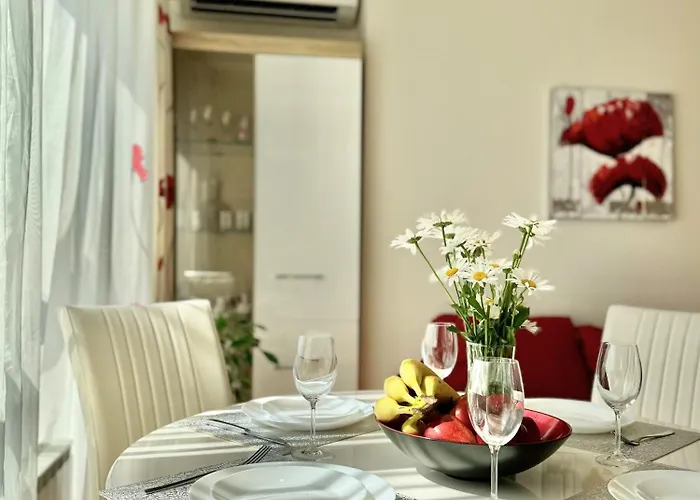 Sunny & Comfort Next To Tech Park For 4 Guests סופיה