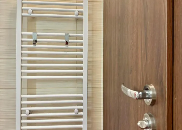 Sunny & Comfort Next To Tech Park For 4 Guests Apartamento