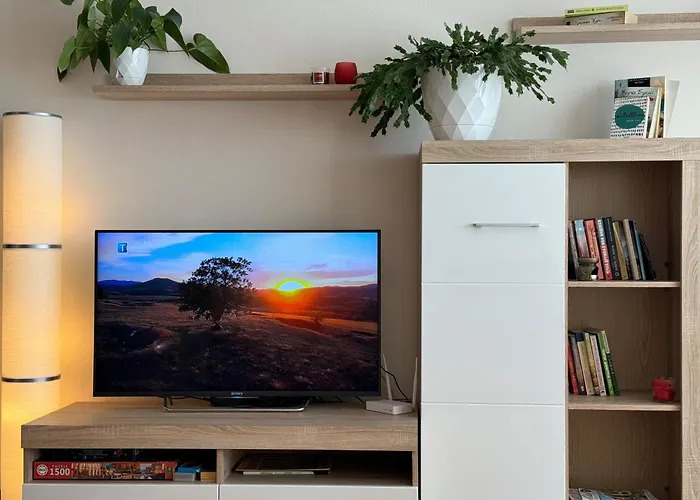 Sunny & Comfort Next To Tech Park For 4 Guests Sofía