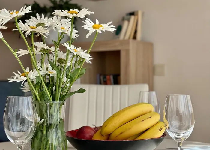 Sunny & Comfort Next To Tech Park For 4 Guests