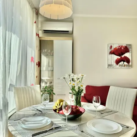 Sunny & Comfort Next To Tech Park For 4 Guests