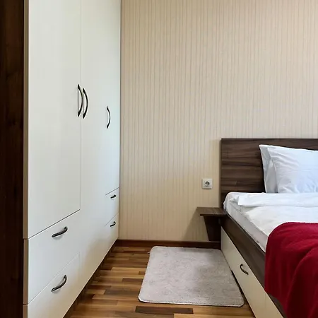 Sunny & Comfort Next To Tech Park For 4 Guests * Sófia