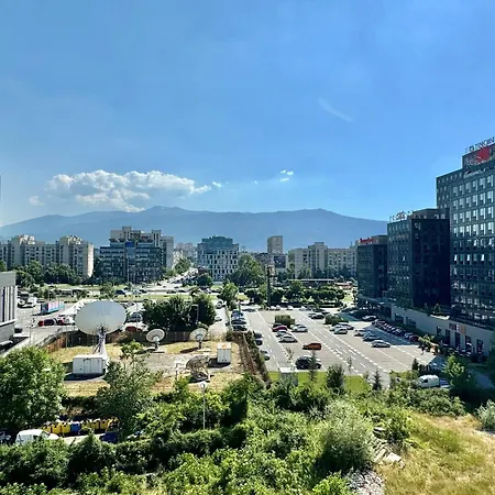 Sunny & Comfort Next To Tech Park For 4 Guests